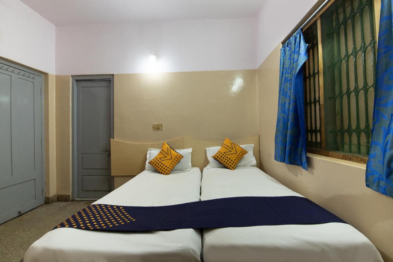 Spot On 66235 Samruddhi Lodge Tumkur Bagian luar foto