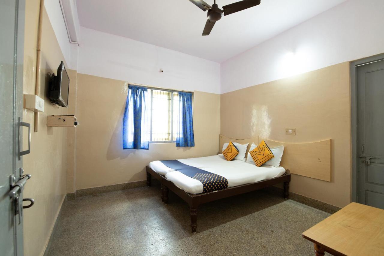 Spot On 66235 Samruddhi Lodge Tumkur Bagian luar foto
