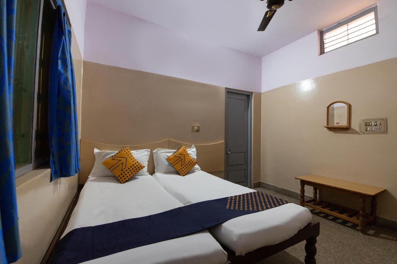 Spot On 66235 Samruddhi Lodge Tumkur Bagian luar foto